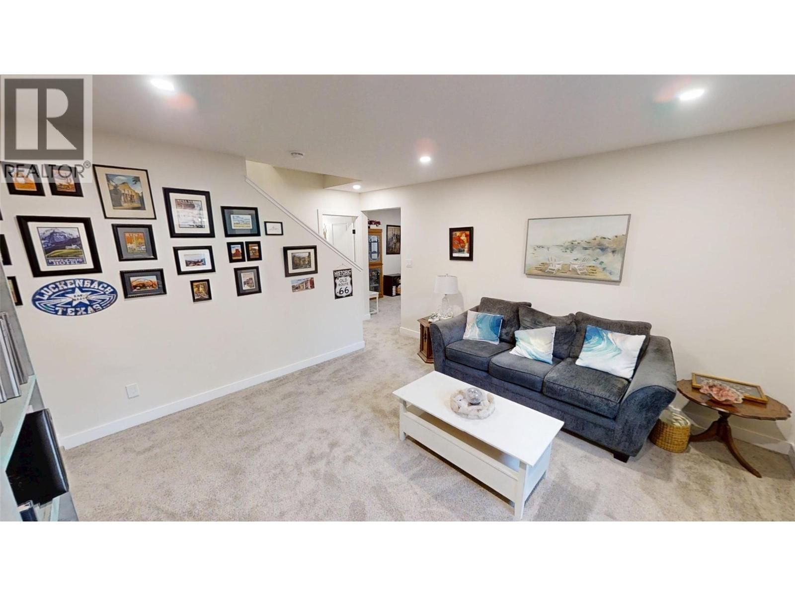 4820 Ridge Road Unit# 1, Radium Hot Springs