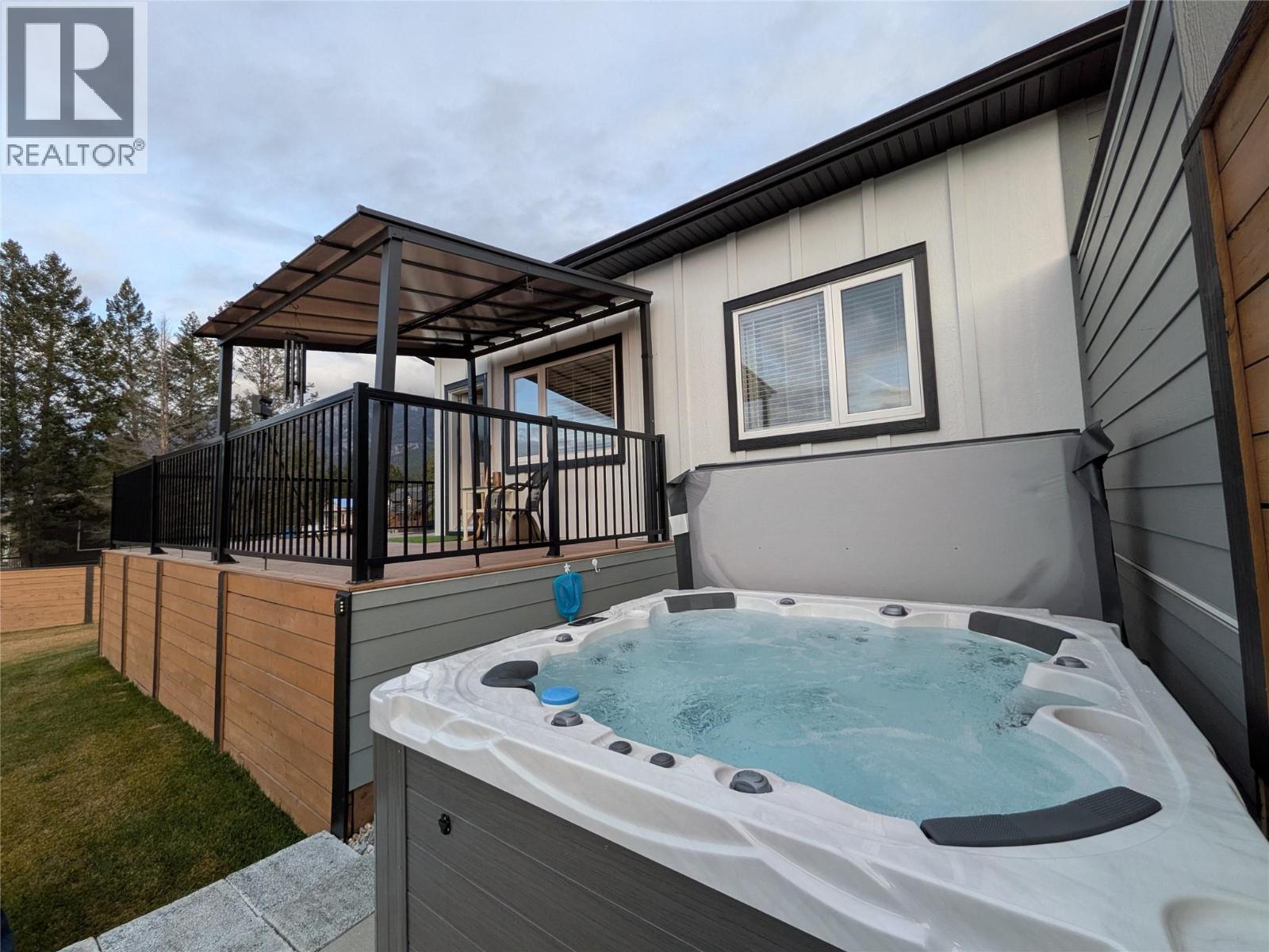 4820 Ridge Road Unit# 1, Radium Hot Springs