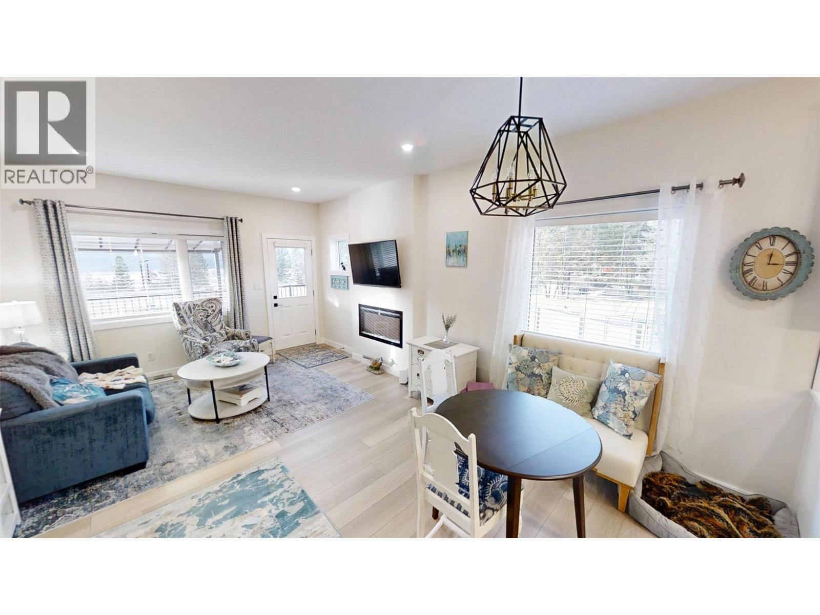 4820 Ridge Road Unit# 1, Radium Hot Springs