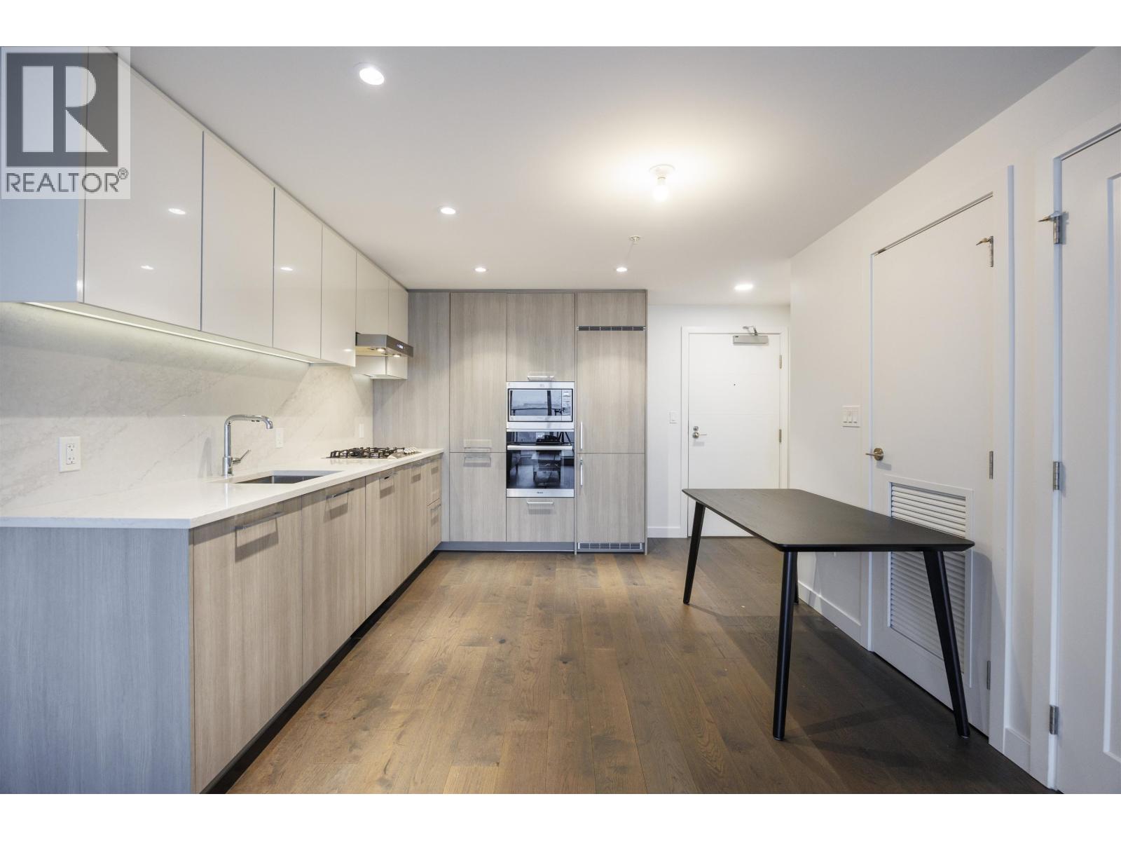 #806-8155 CAPSTAN Way, Richmond