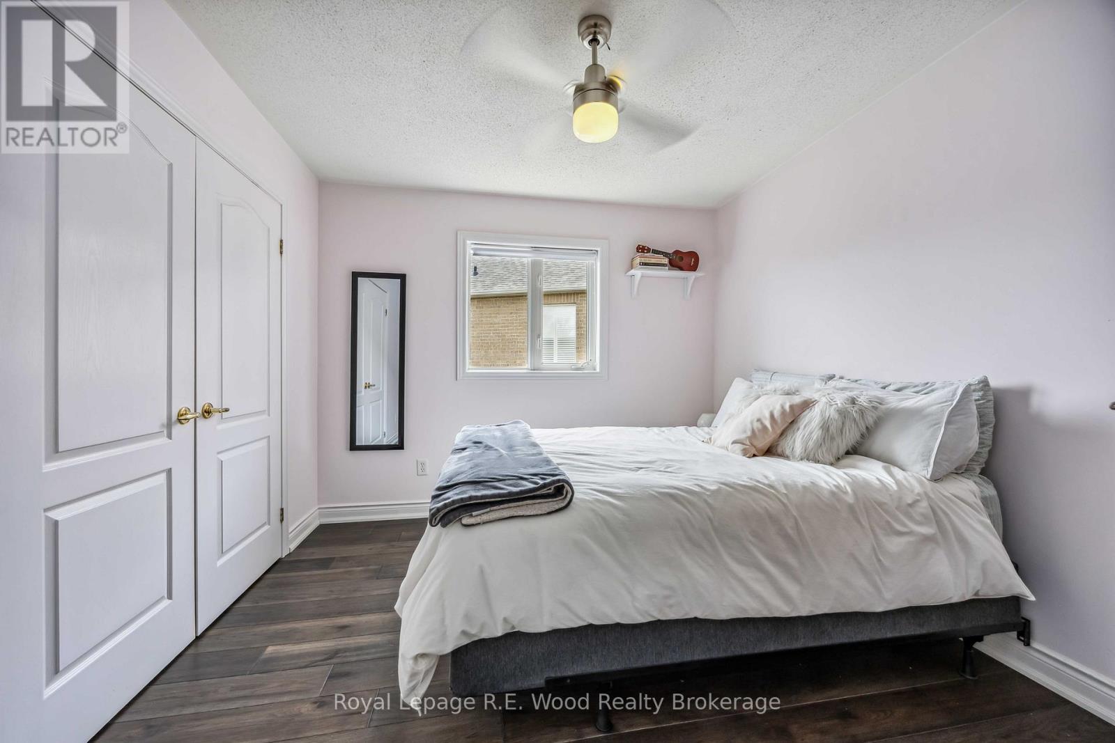 3 LORWOOD COURT - 22