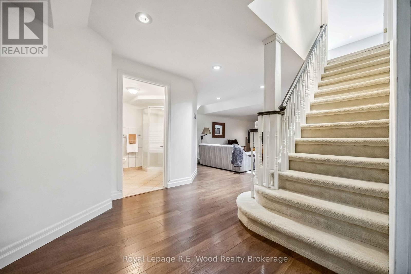 3 LORWOOD COURT - 29