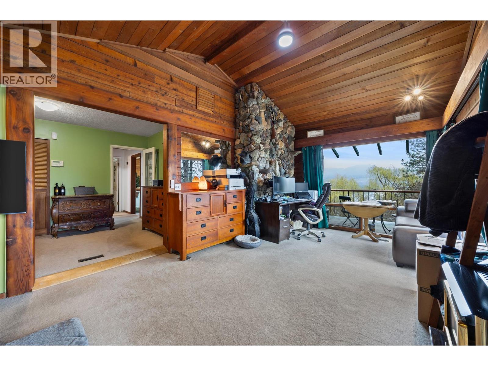 7050 Westsyde Road, Kamloops