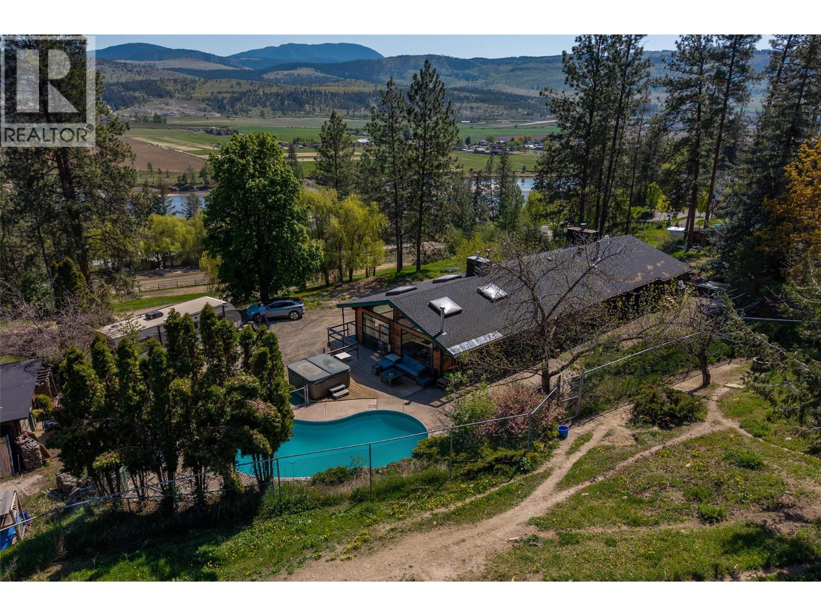 7050 Westsyde Road, Kamloops