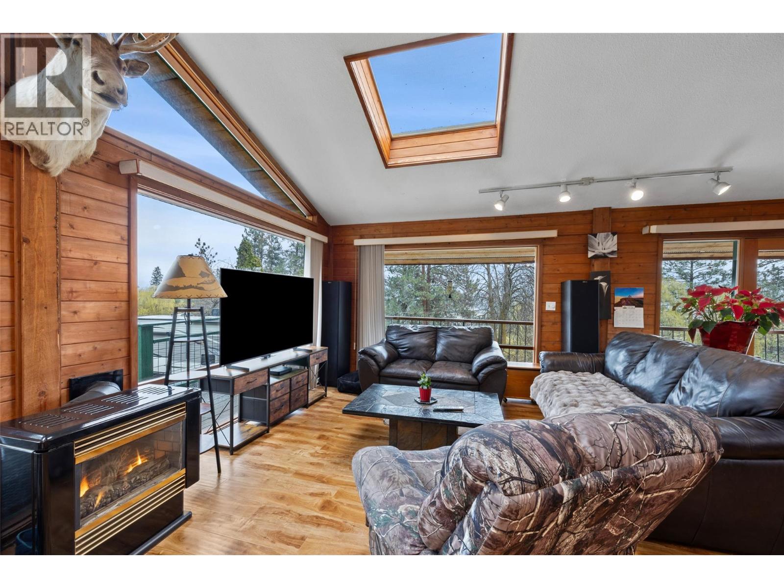 7050 Westsyde Road, Kamloops