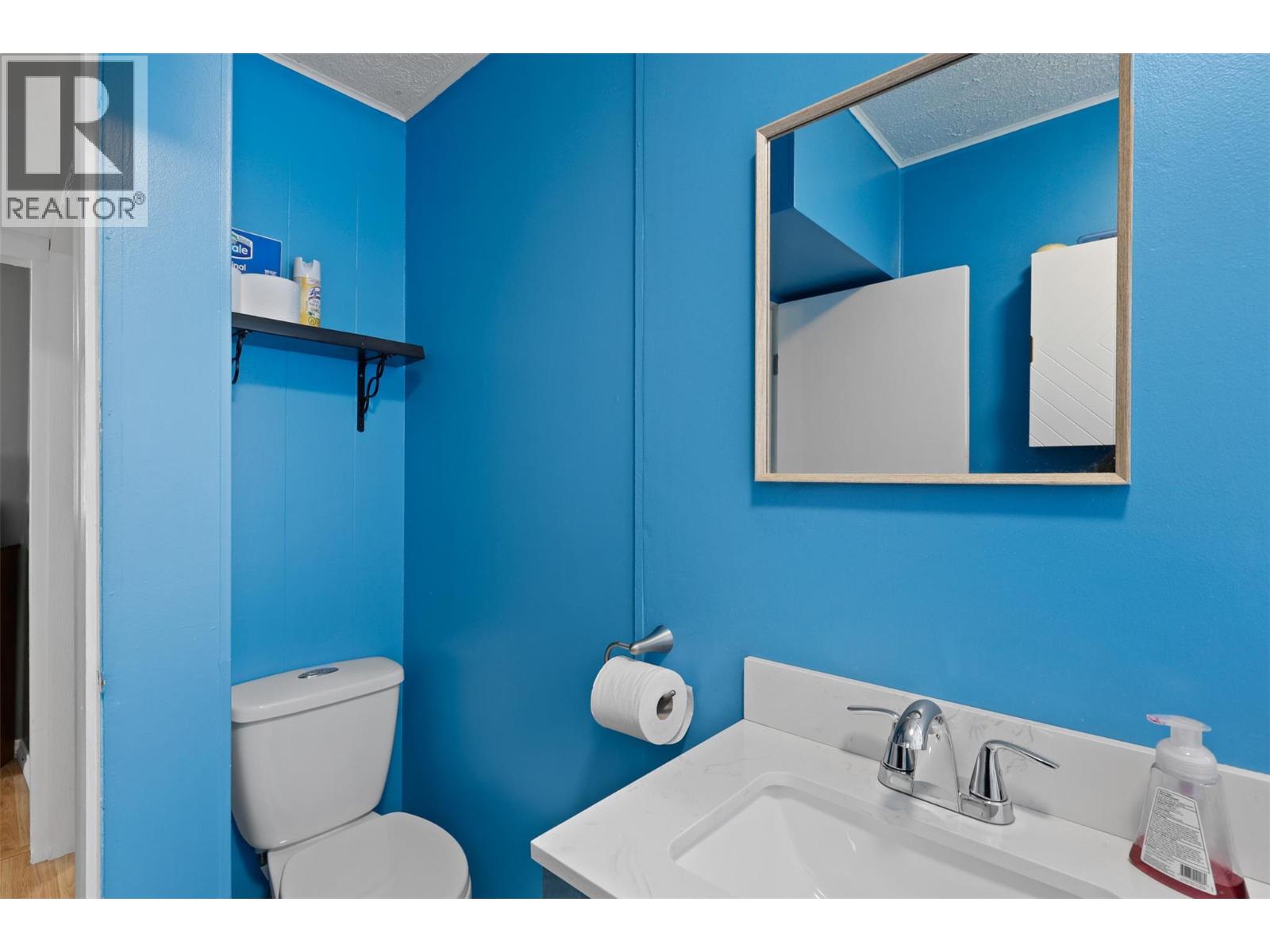 315 Pine Street, Chase