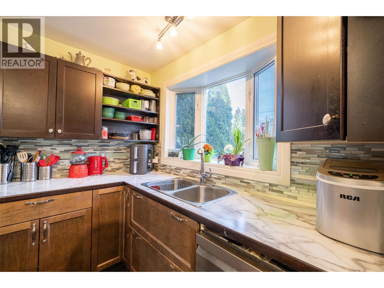 1816 43 Street, Vernon