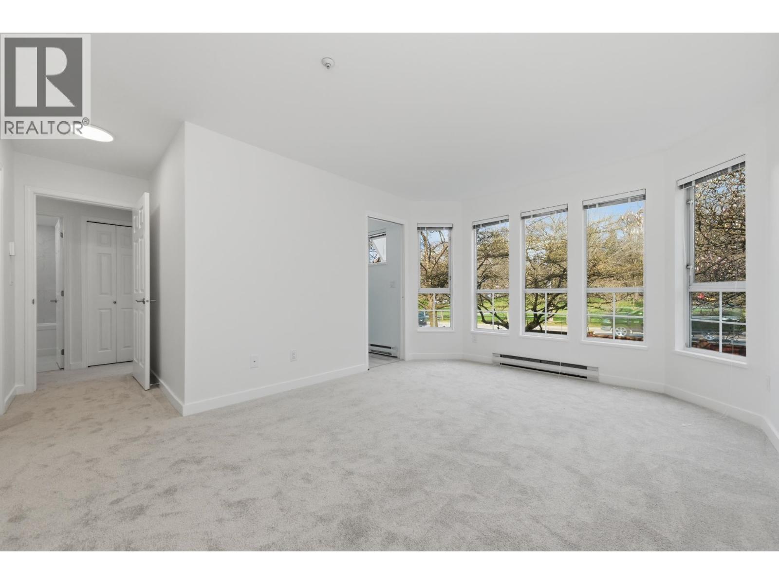 204 1550 FELL AVENUE, North Vancouver