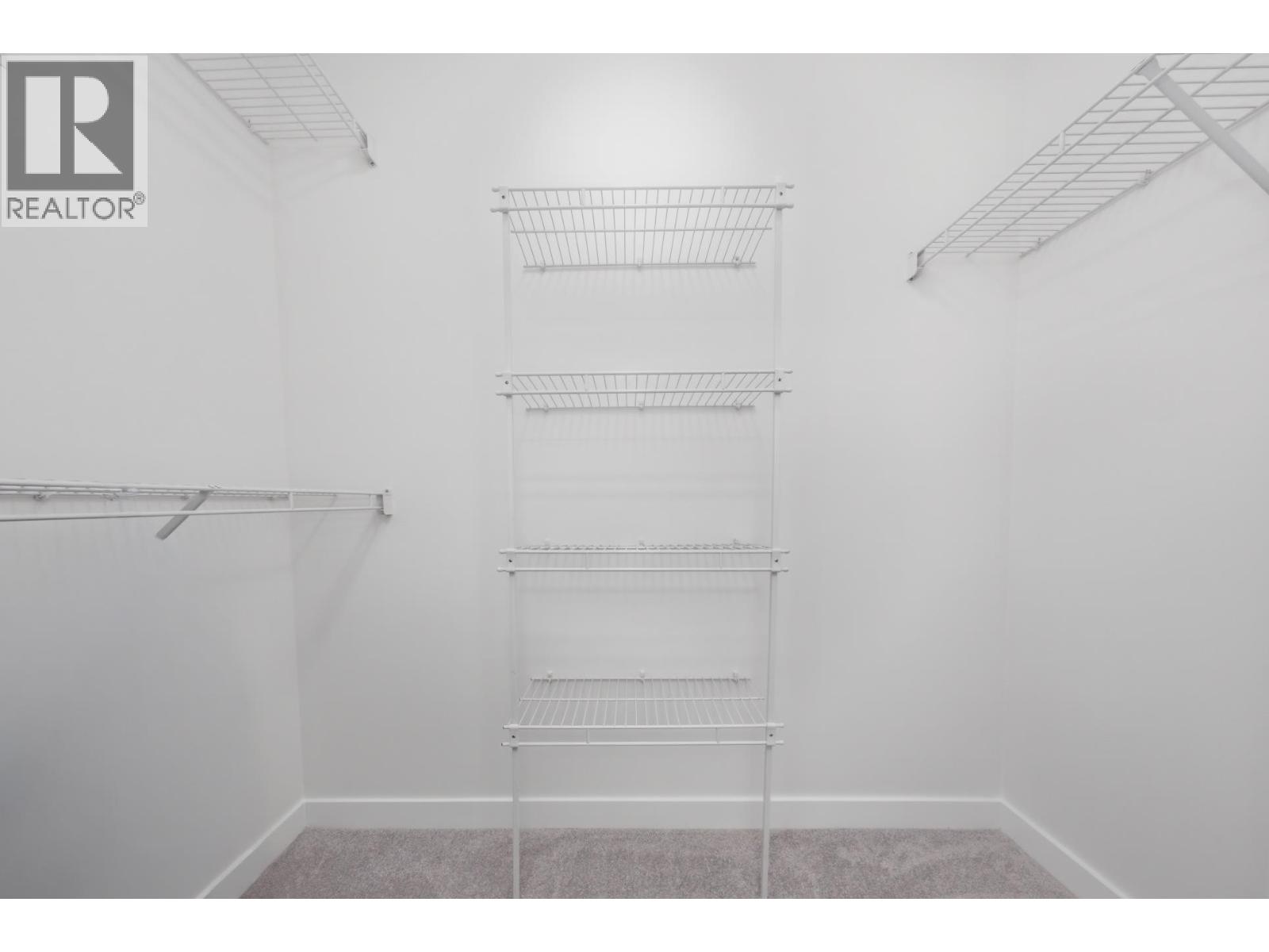 204 1550 FELL AVENUE, North Vancouver