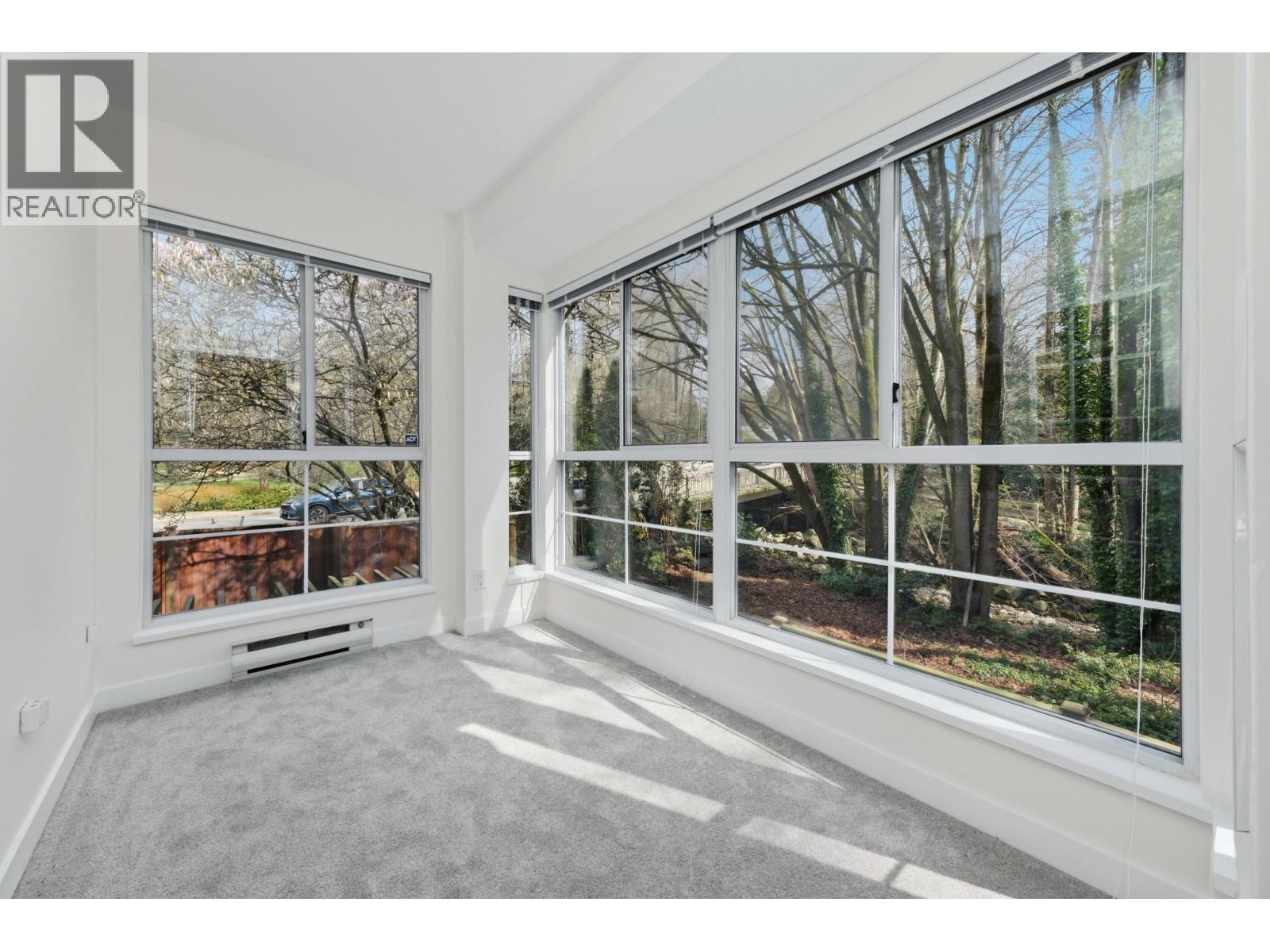 204 1550 FELL AVENUE, North Vancouver