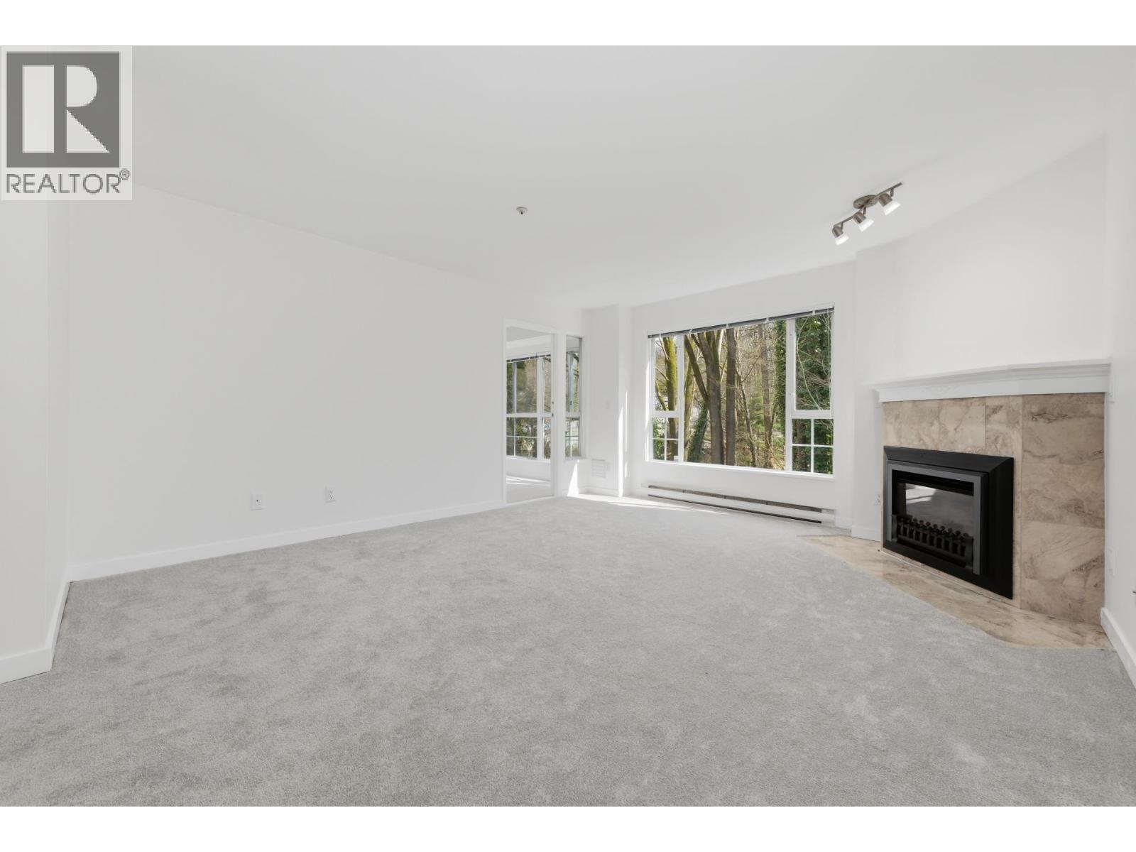 204 1550 FELL AVENUE, North Vancouver