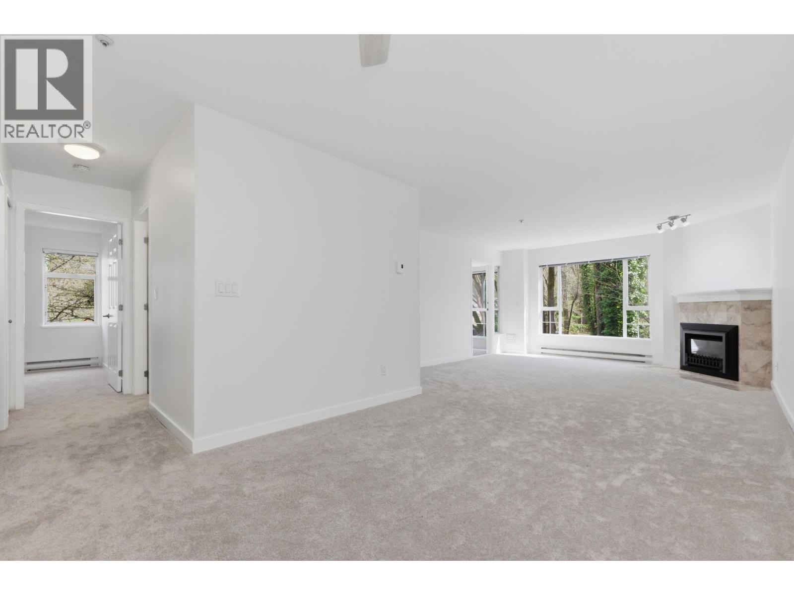 204 1550 FELL AVENUE, North Vancouver