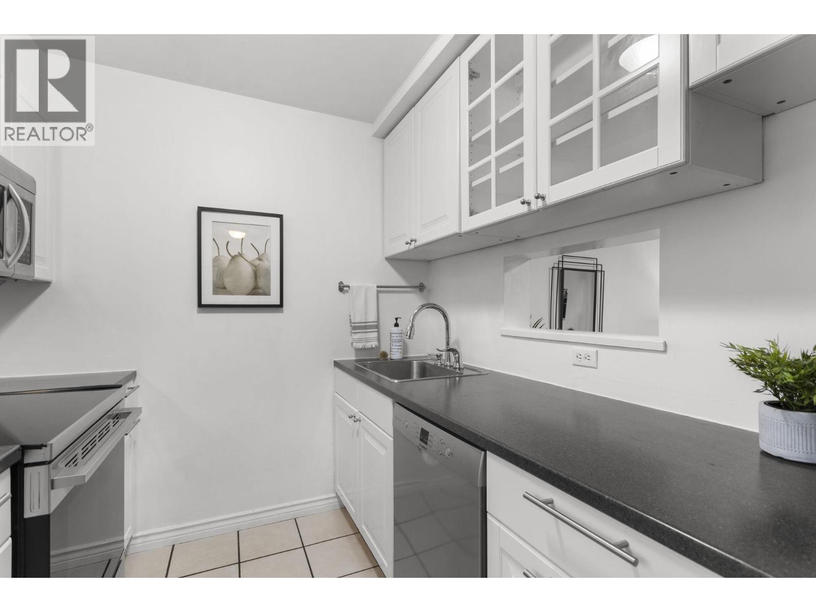 865 BLACKSTOCK ROAD, Port Moody