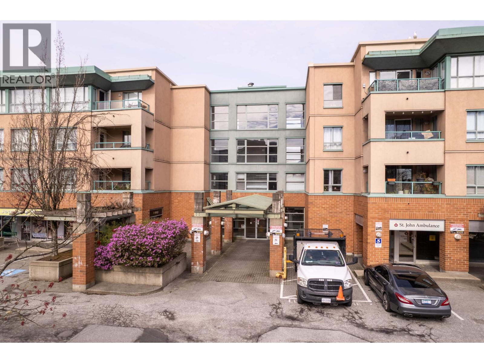 P12 223 MOUNTAIN HIGHWAY, North Vancouver