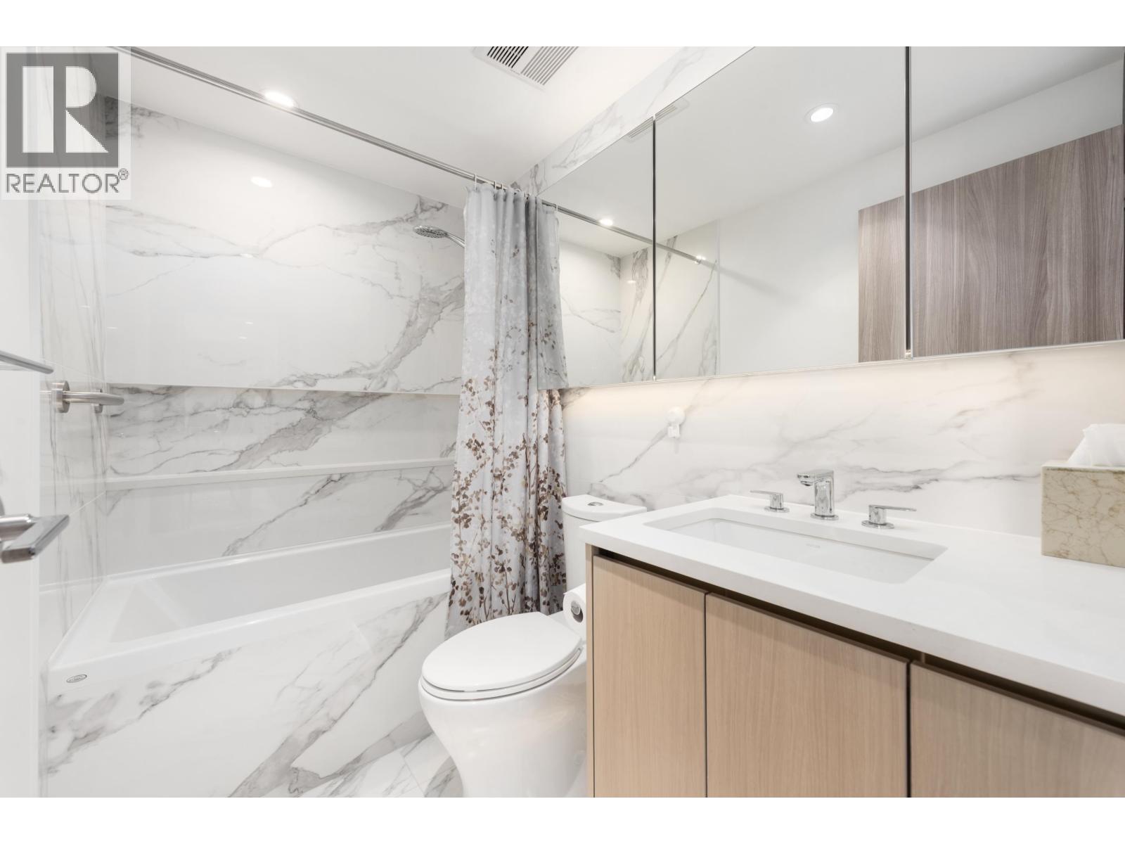 #402-8611 HAZELBRIDGE Way, Richmond