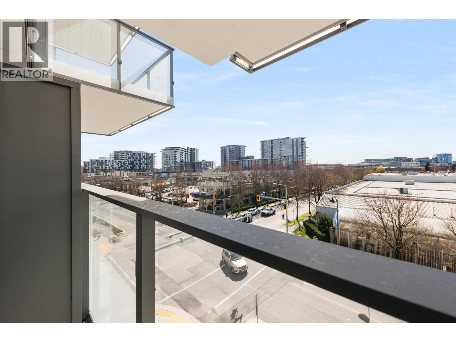 #402-8611 HAZELBRIDGE Way, Richmond