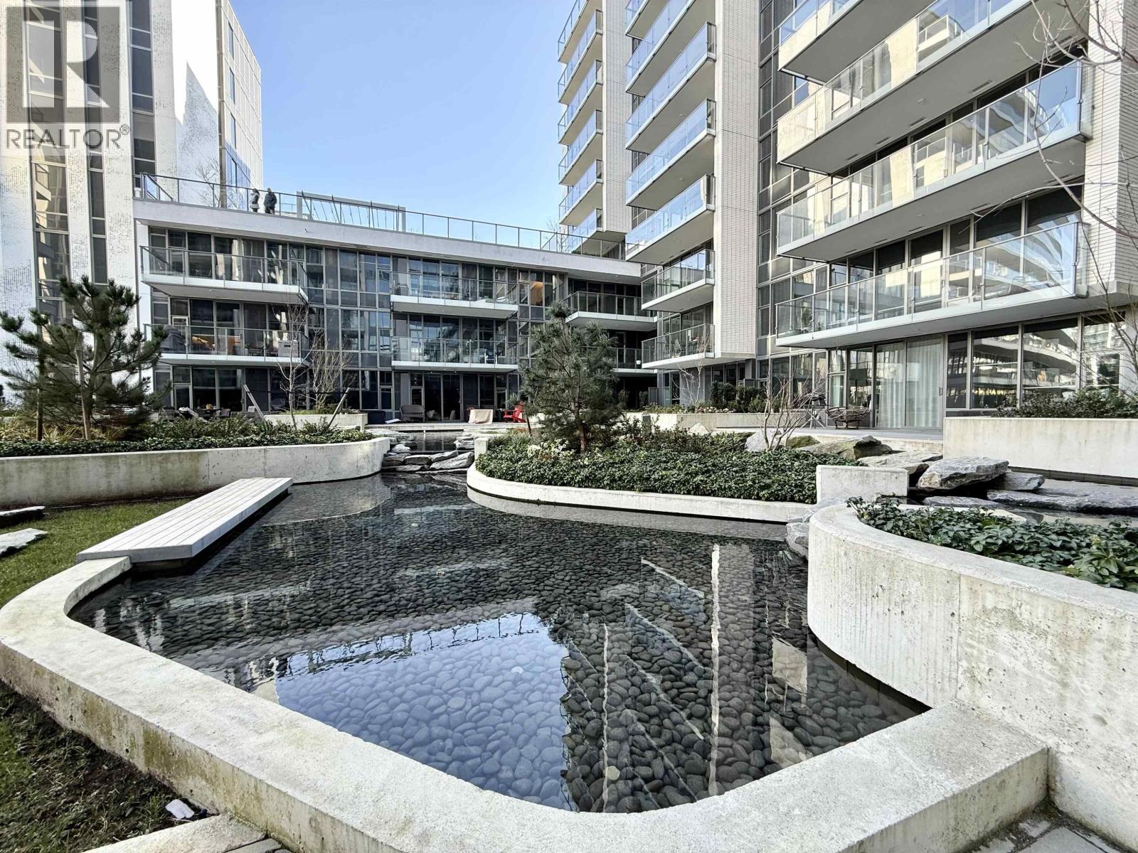 #402-8611 HAZELBRIDGE Way, Richmond