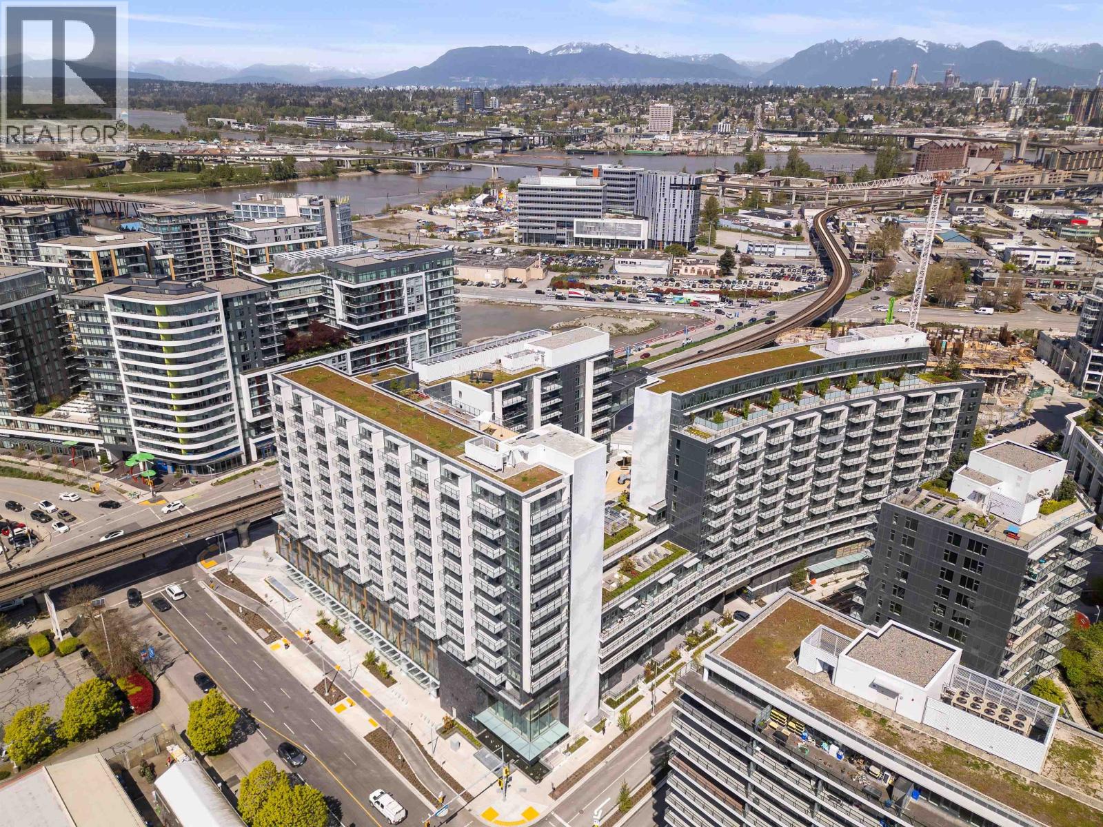 #402-8611 HAZELBRIDGE Way, Richmond