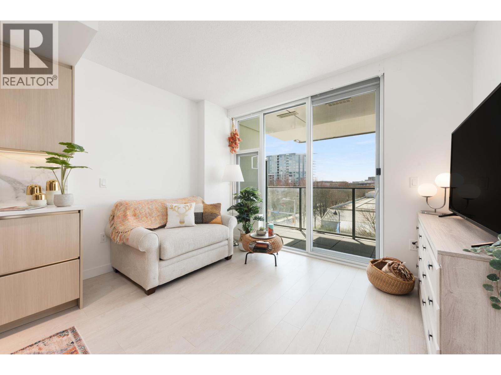 #402-8611 HAZELBRIDGE Way, Richmond