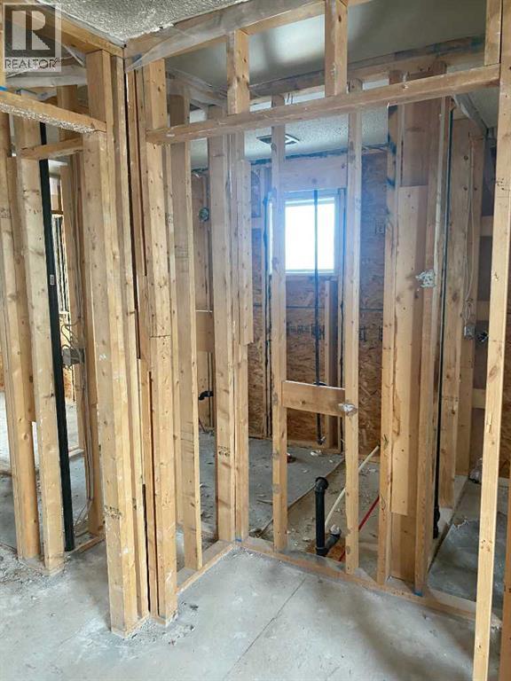 Single Family House for Sale in  Saddlecrest Place NE Saddle Ridge Calgary 