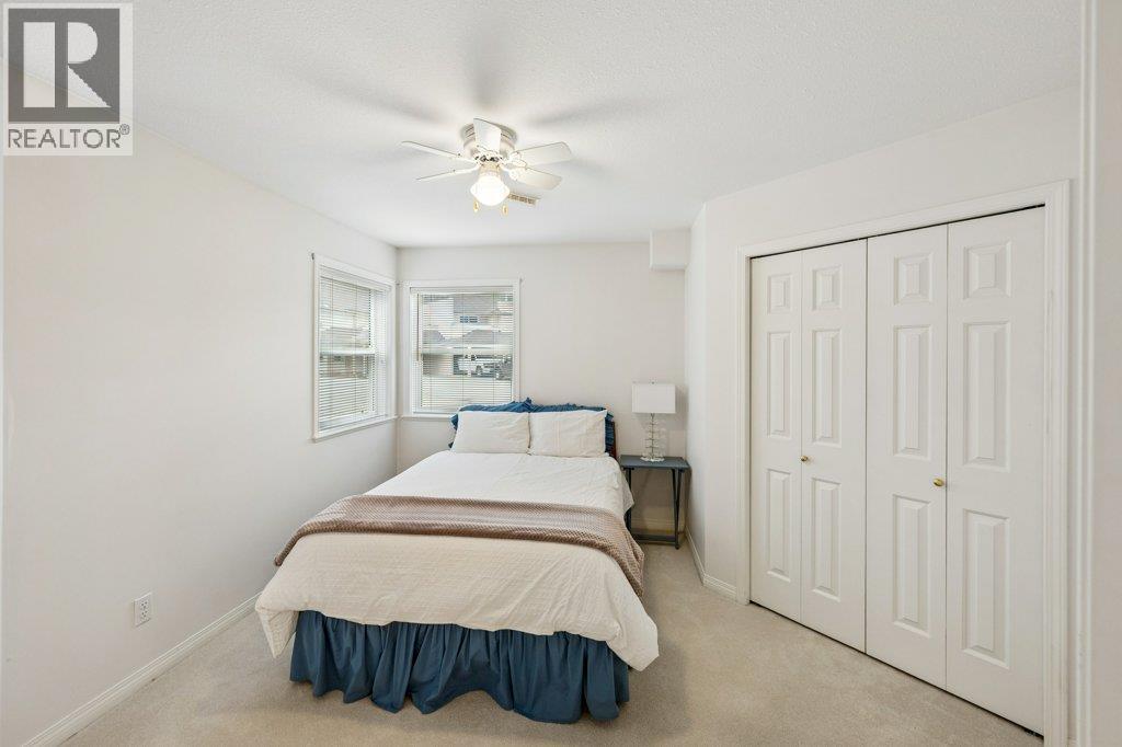 6514 Meadows Drive Unit# 4, Oliver