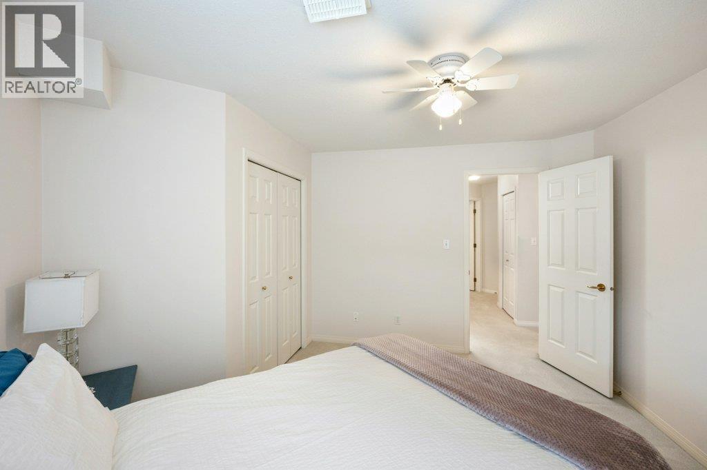 6514 Meadows Drive Unit# 4, Oliver