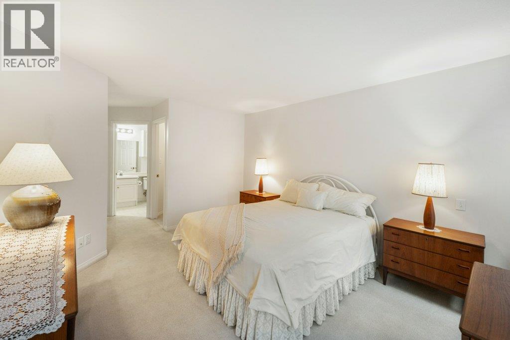 6514 Meadows Drive Unit# 4, Oliver