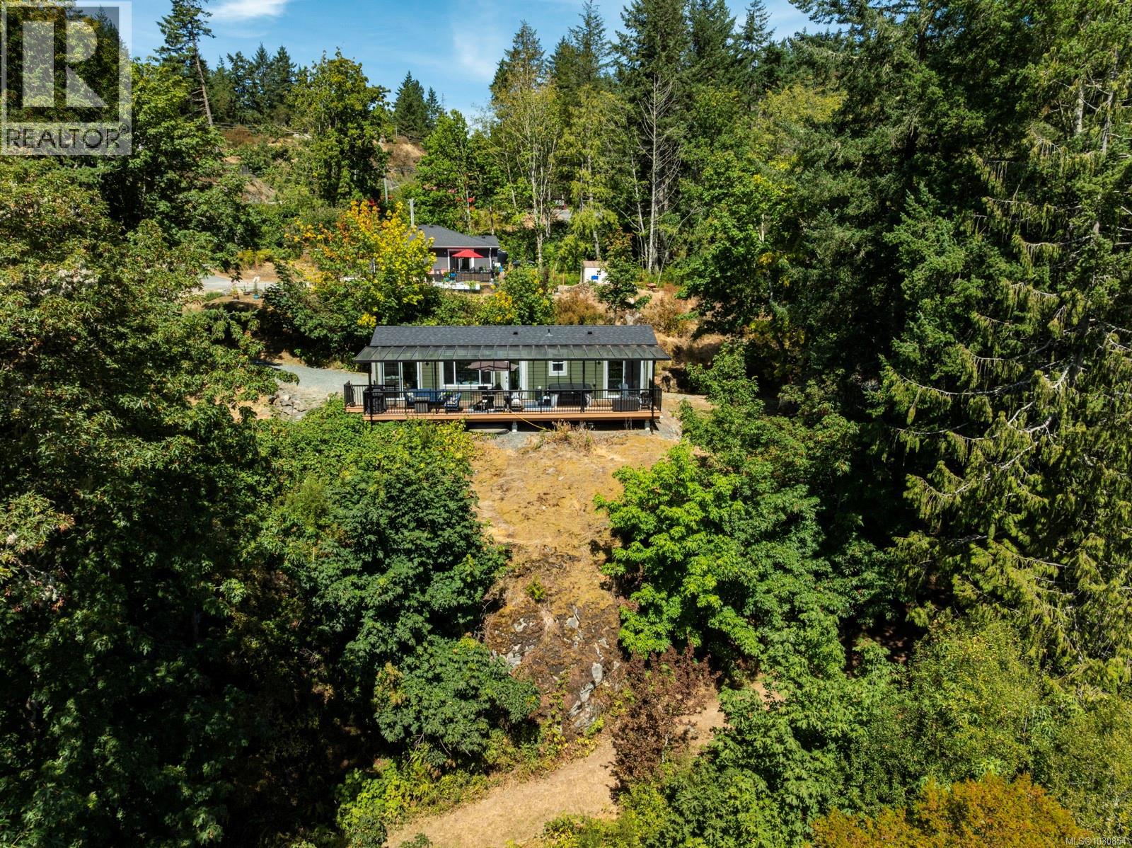 5211 Sooke Rd - 13