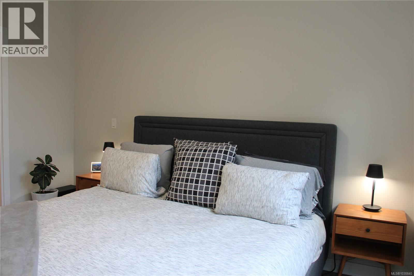  2226 ECHO VALLEY Rise, Langford