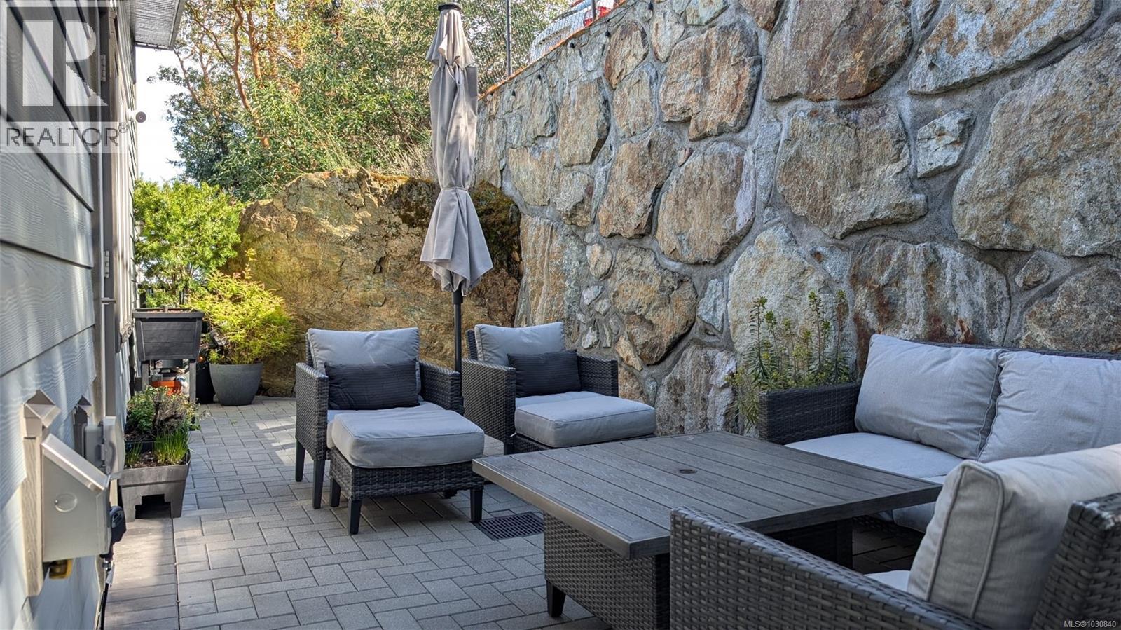  2226 ECHO VALLEY Rise, Langford