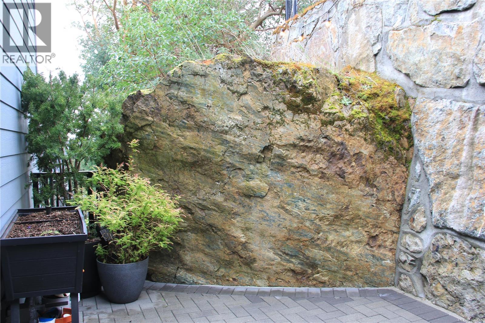  2226 ECHO VALLEY Rise, Langford