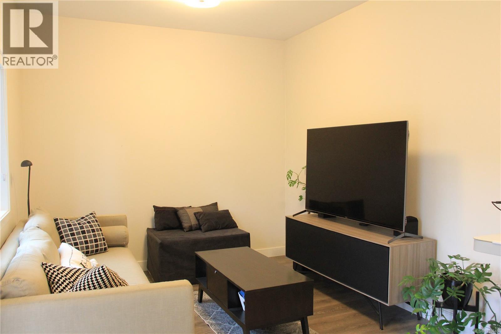  2226 ECHO VALLEY Rise, Langford