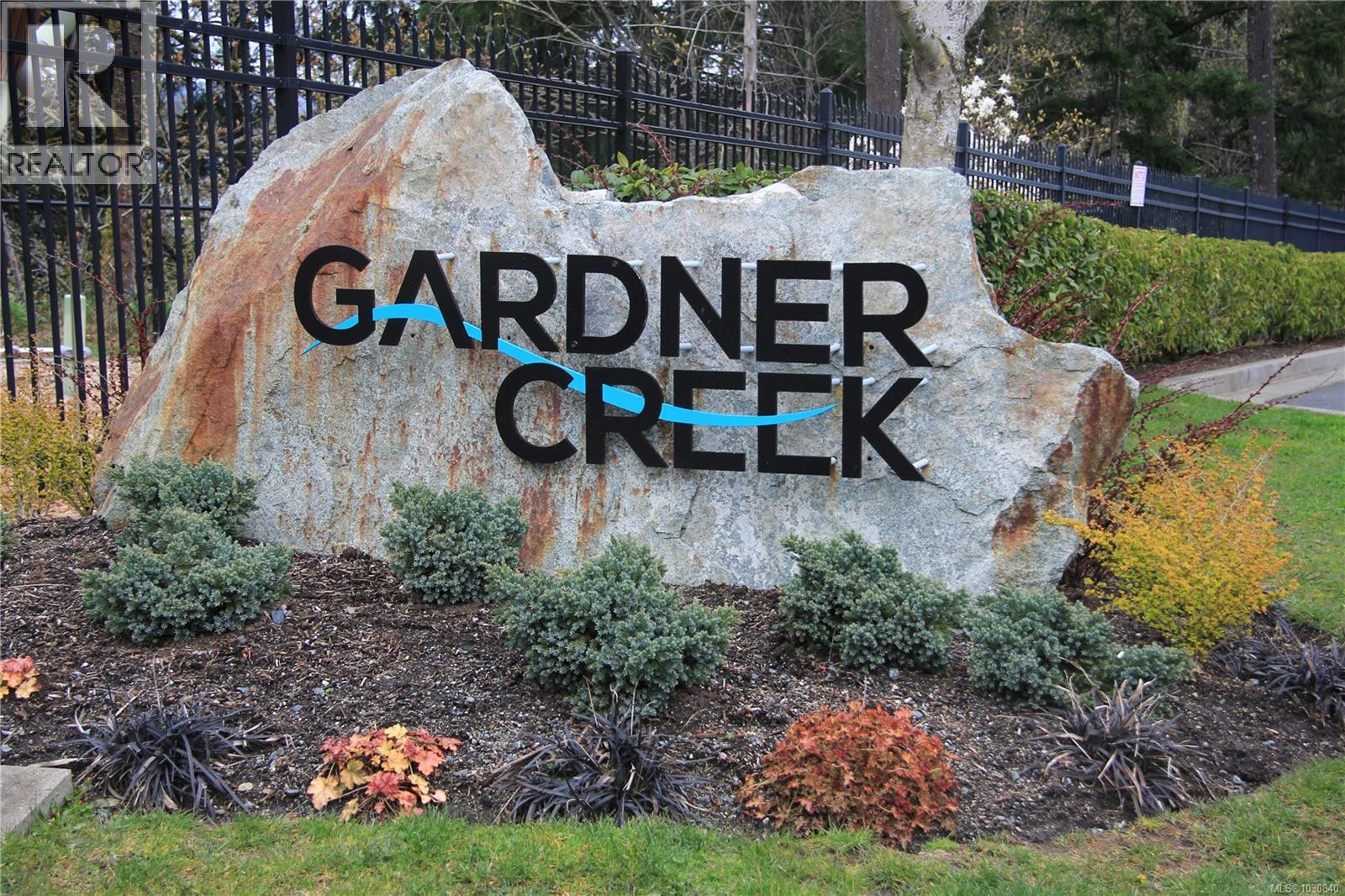  2226 ECHO VALLEY Rise, Langford