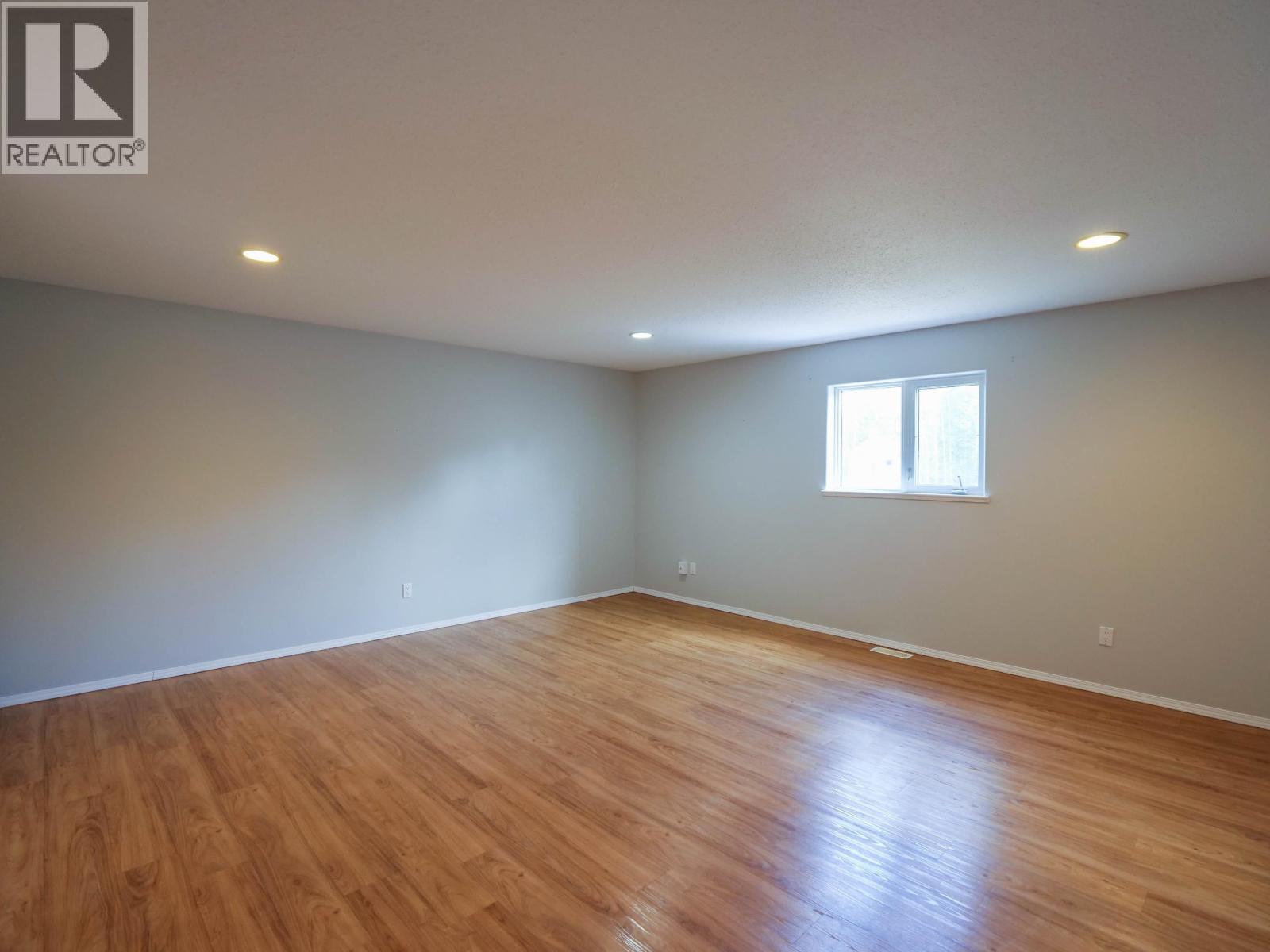 1889 ALMA ROAD, Quesnel