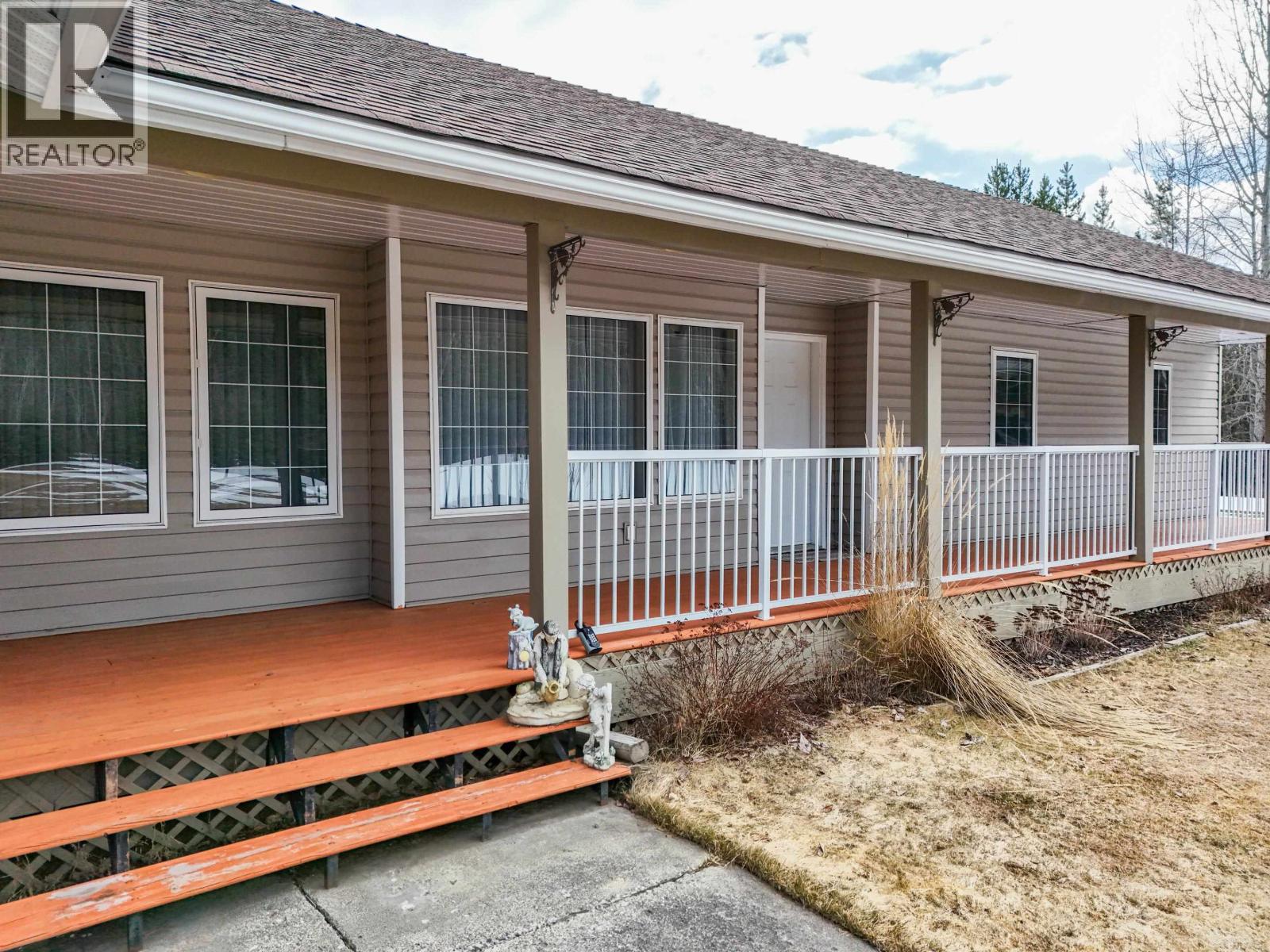 1889 ALMA ROAD, Quesnel