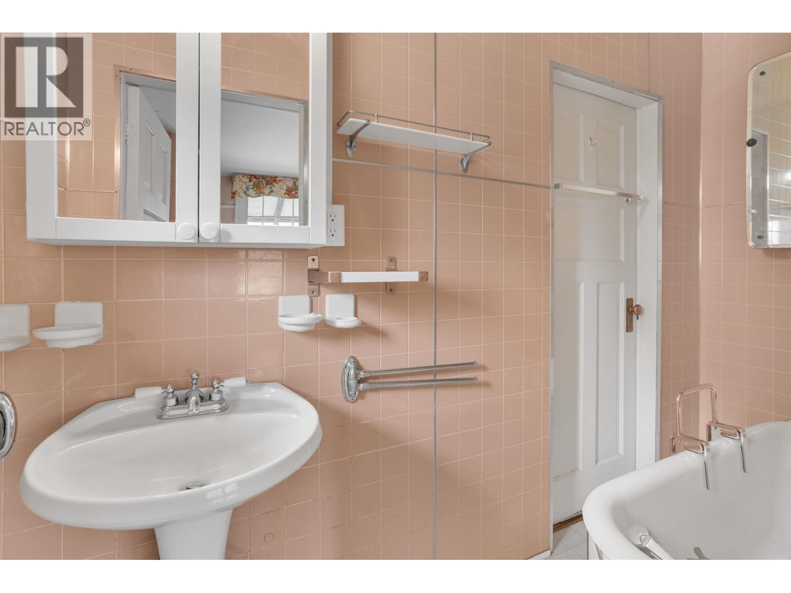 3924 PINE CRESCENT, Vancouver