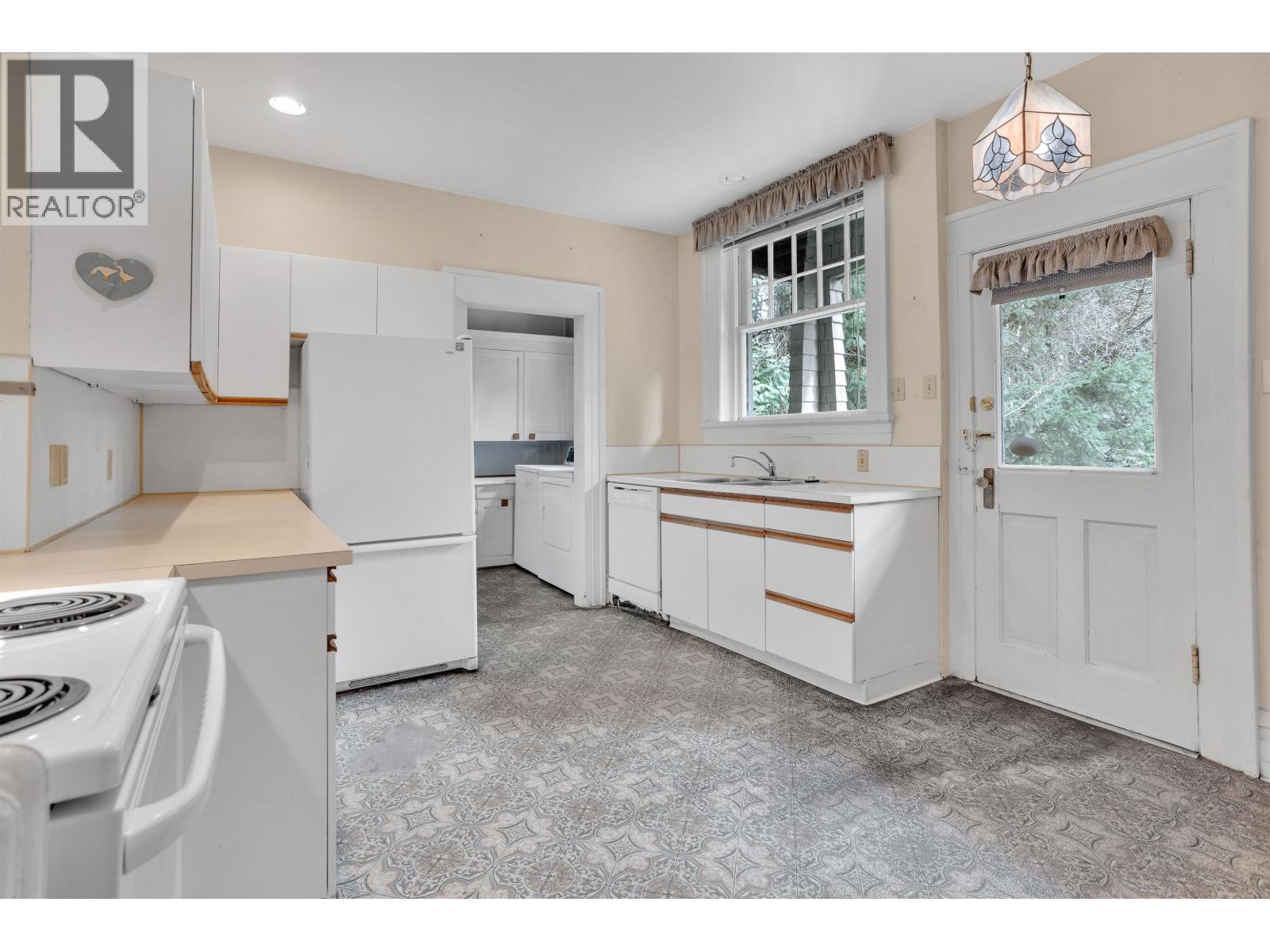 3924 PINE CRESCENT, Vancouver