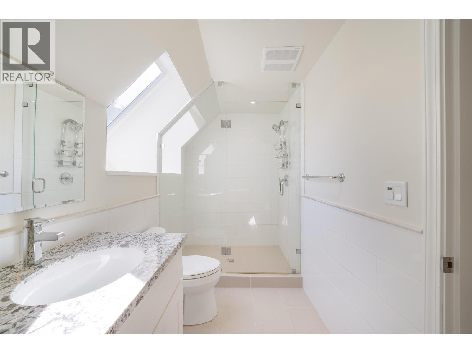 12351 GILBERT Road, Richmond