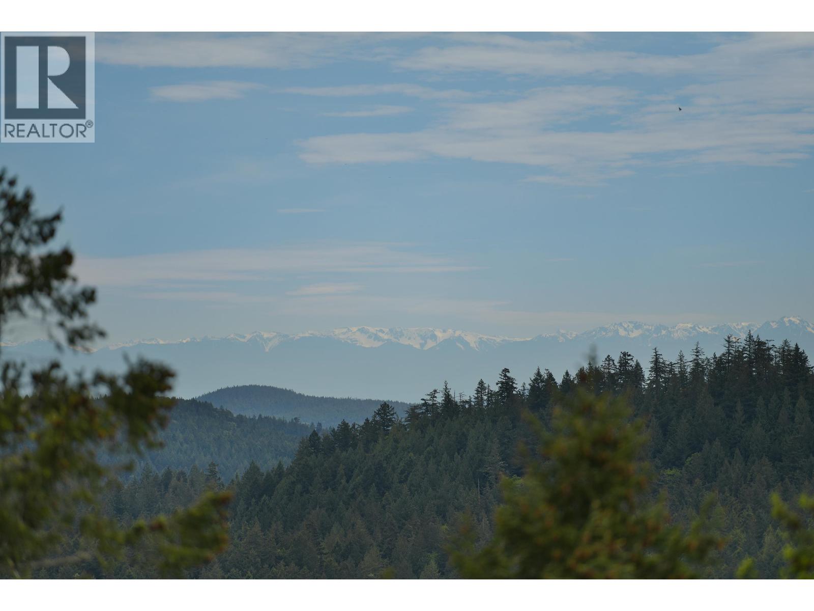 356 EAST WEST ROAD, Mayne Island