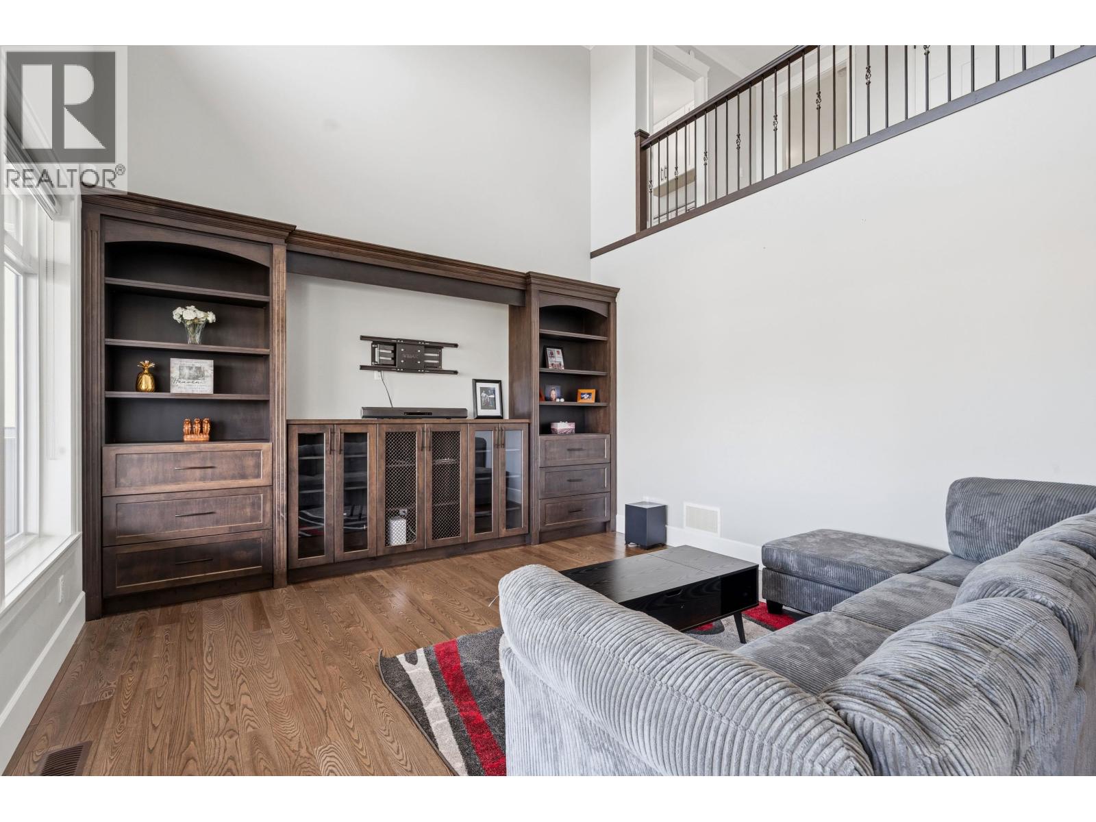 11011 CARMICHAEL STREET, Maple Ridge