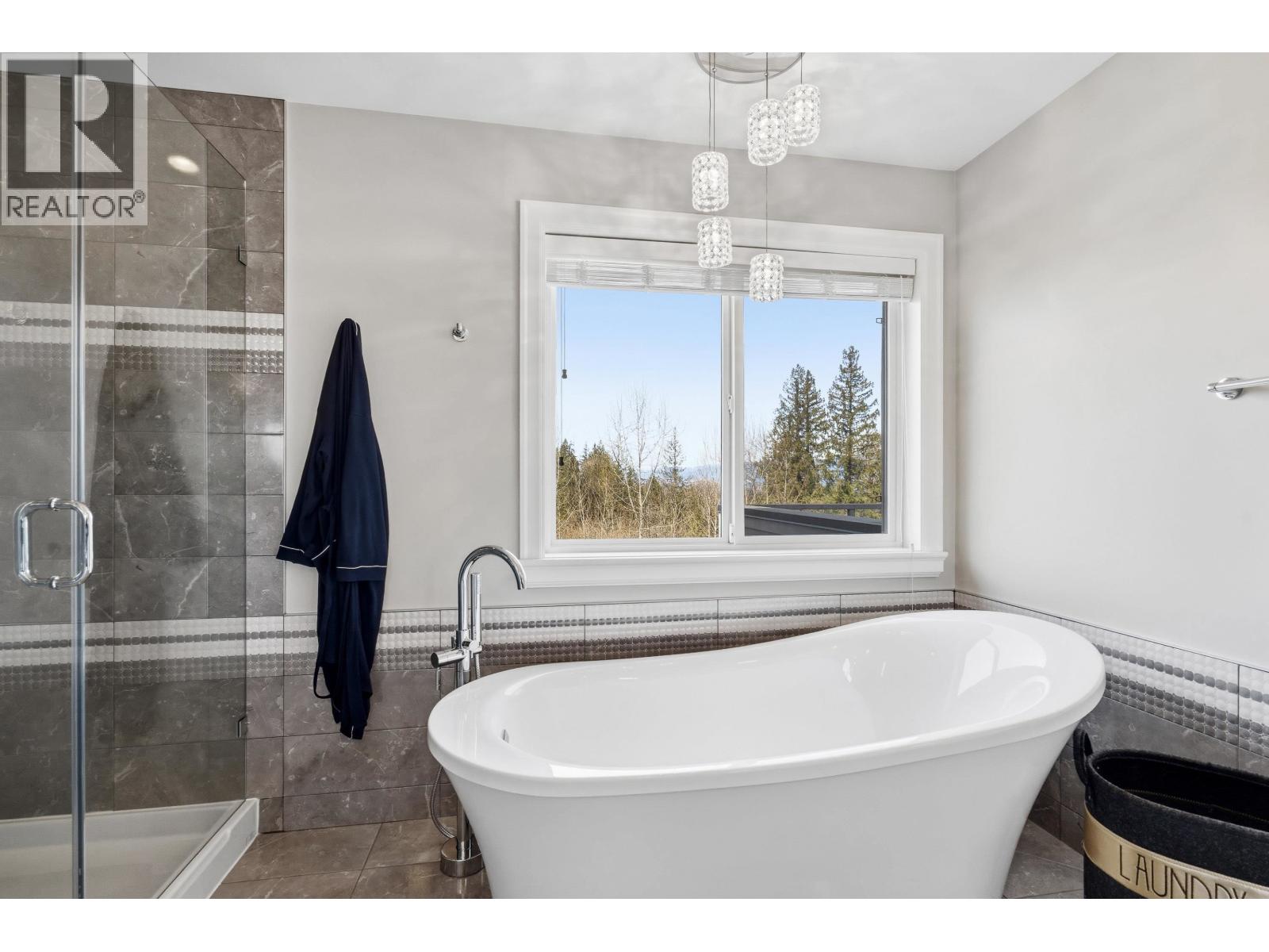 11011 CARMICHAEL STREET, Maple Ridge