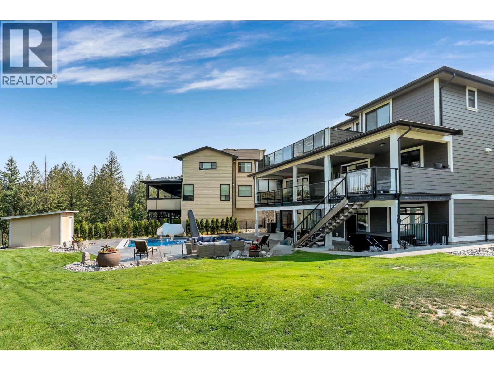 11011 CARMICHAEL STREET, Maple Ridge