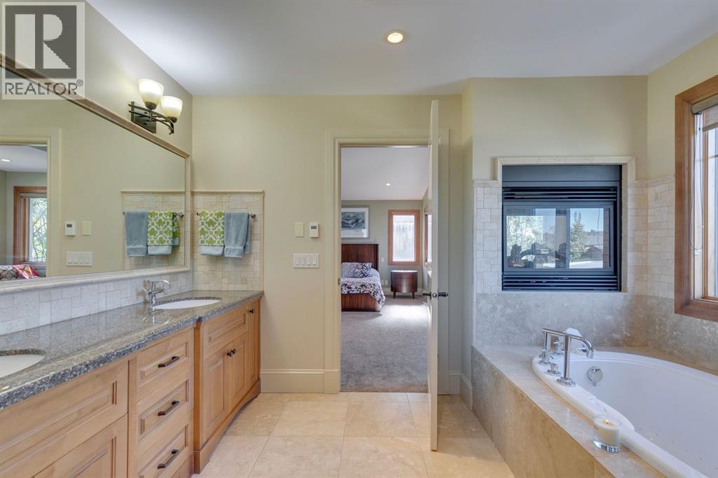 Single Family House for Sale in   Avenue NW West Hillhurst Calgary 