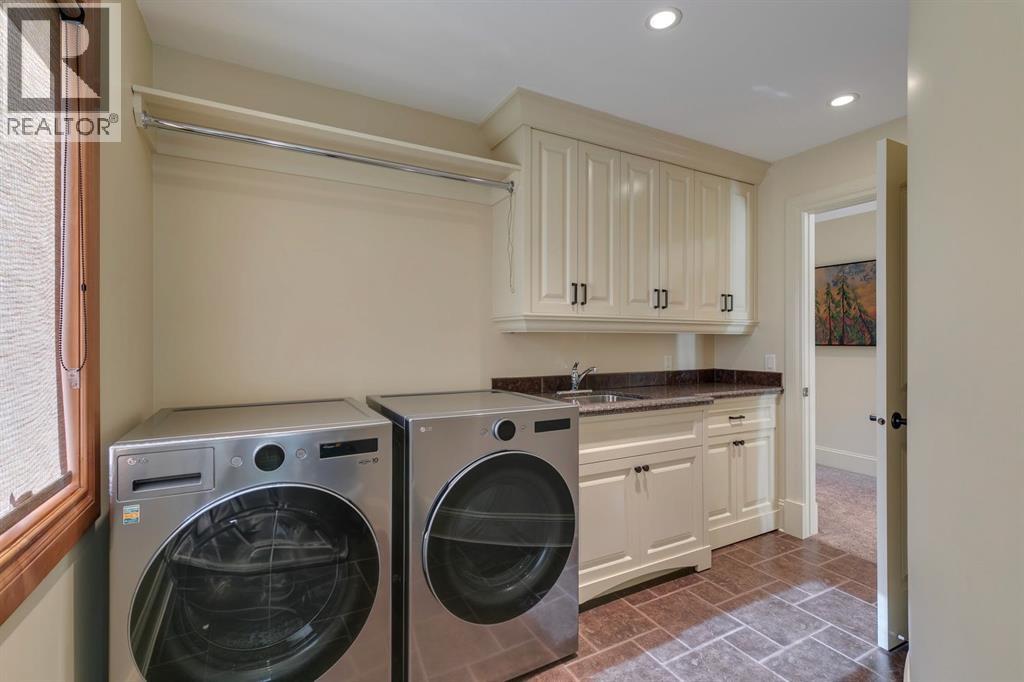 Single Family House for Sale in   Avenue NW West Hillhurst Calgary 