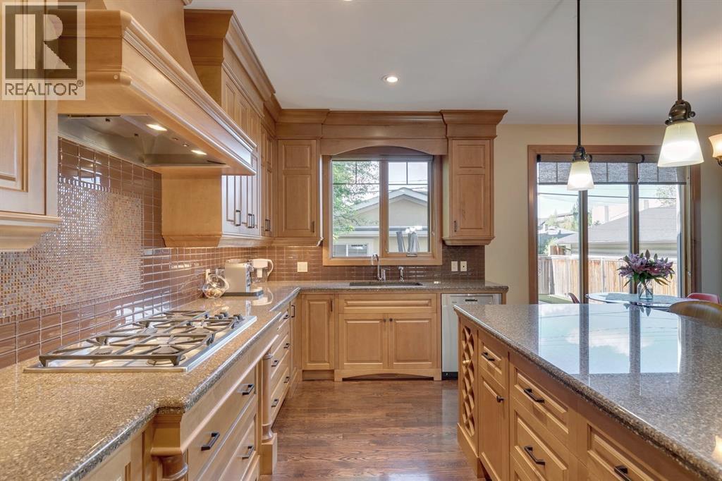 Single Family House for Sale in   Avenue NW West Hillhurst Calgary 