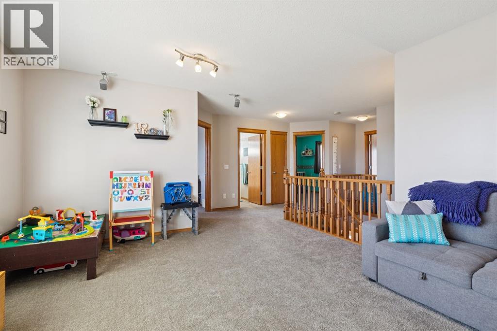 
          2841 Coopers Manor Southwest
            <br/>
            <span>Airdrie</span>
            , 
            <span>AB</span>
             <span>T4B3J7</span>
         - Photo 38