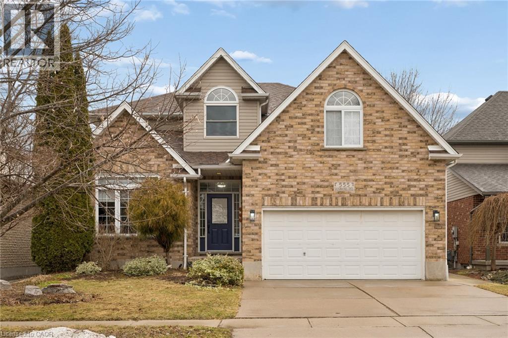 555 SANDBANKS Crescent