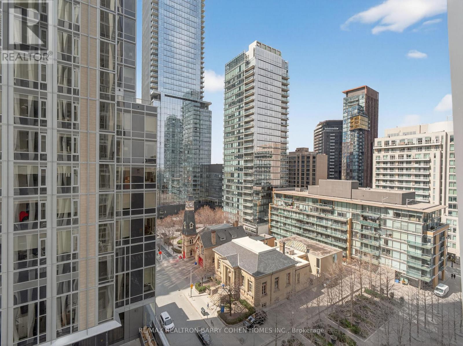 #905 1 YORKVILLE AVENUE - 19