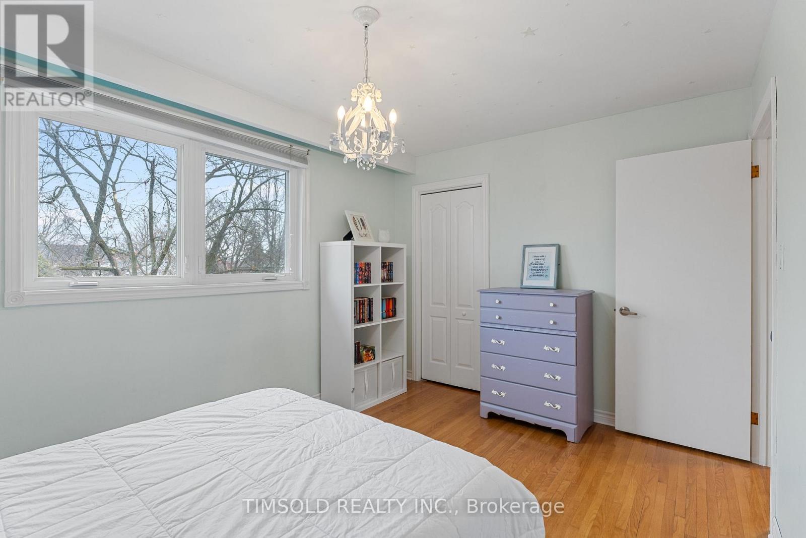 83 SENATOR REESOR'S DRIVE - 35