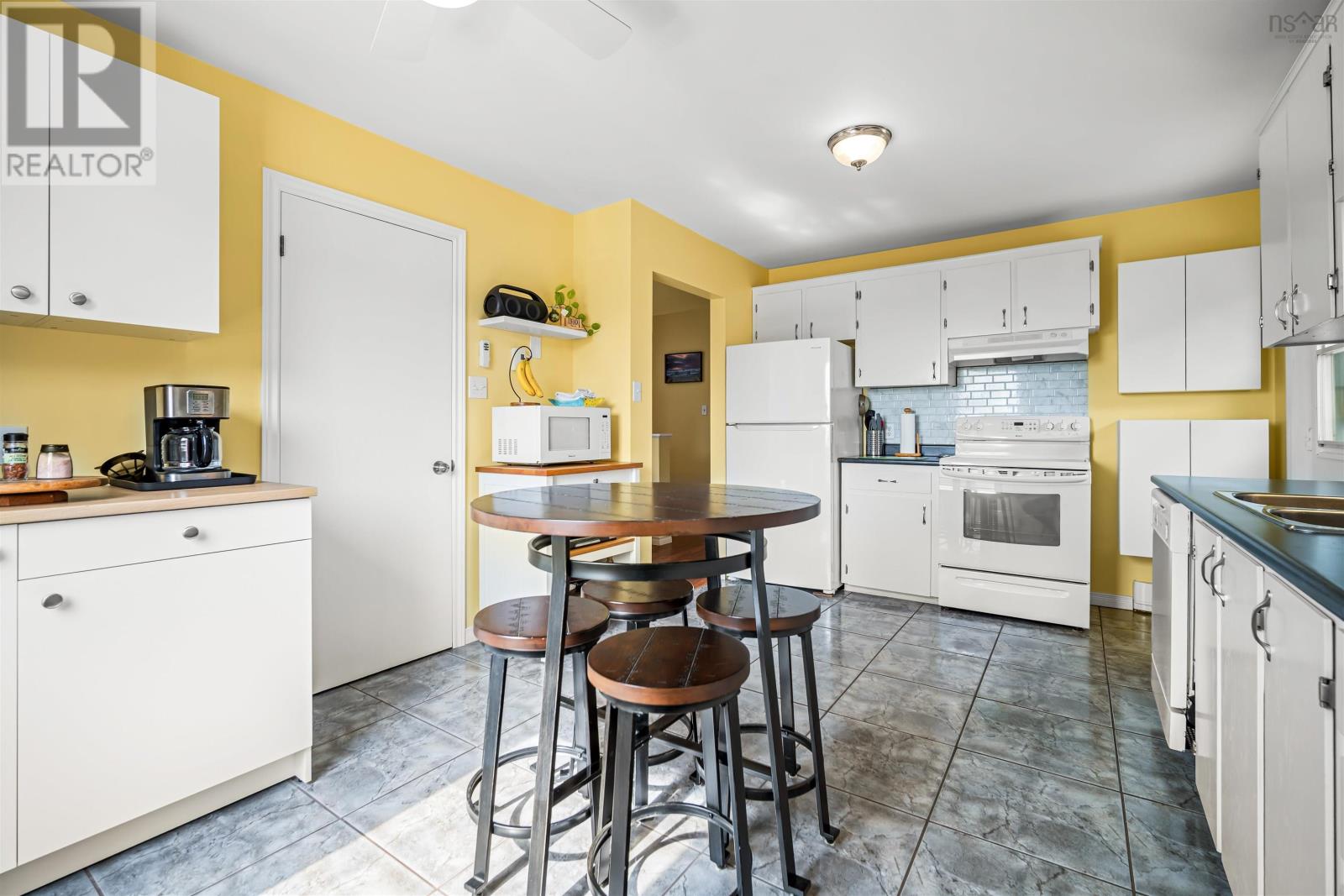 144 CONROD SETTLEMENT ROAD - 10